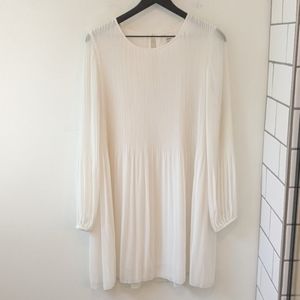 Aritzia Wilfred Daydreamer Pleated Chiffon Long Sleeve Mini Dress in Birch